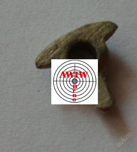 páka záchytu zásobníku