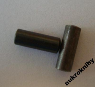 kolík táhla pístnice